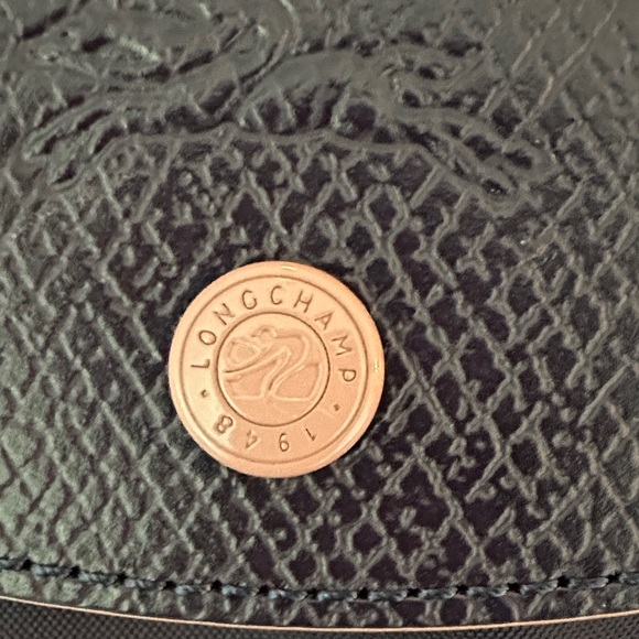 Longchamps deep purple (bilberry) with mauve accents Backpack NWOT - Picture 4 of 8